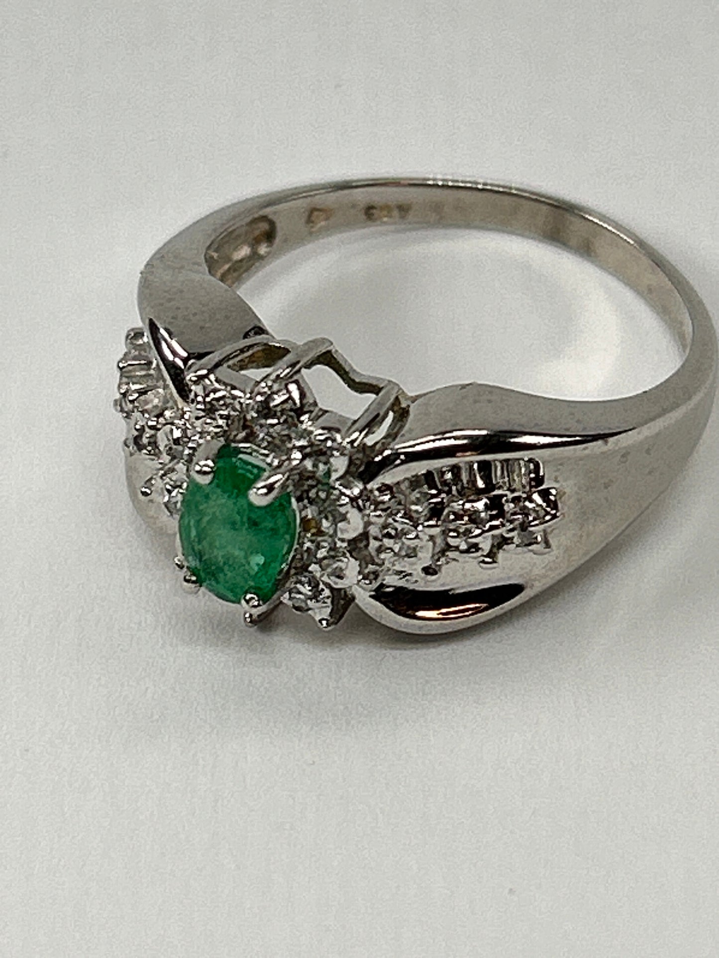 Natural Emerald and Diamond Ring