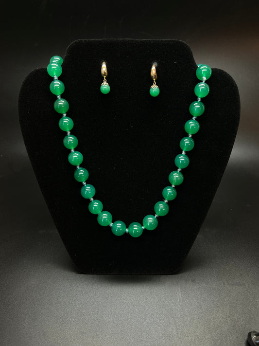 Jadeite necklace with matching 14k Gold Earrings