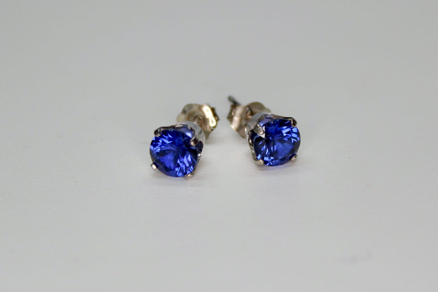 Sapphire 14k White Gold Earrings (Pair)