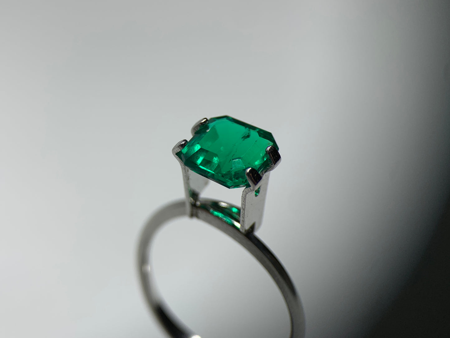 Colombian Emerald, Asscher Cut, 1.65ct Lab-Grown