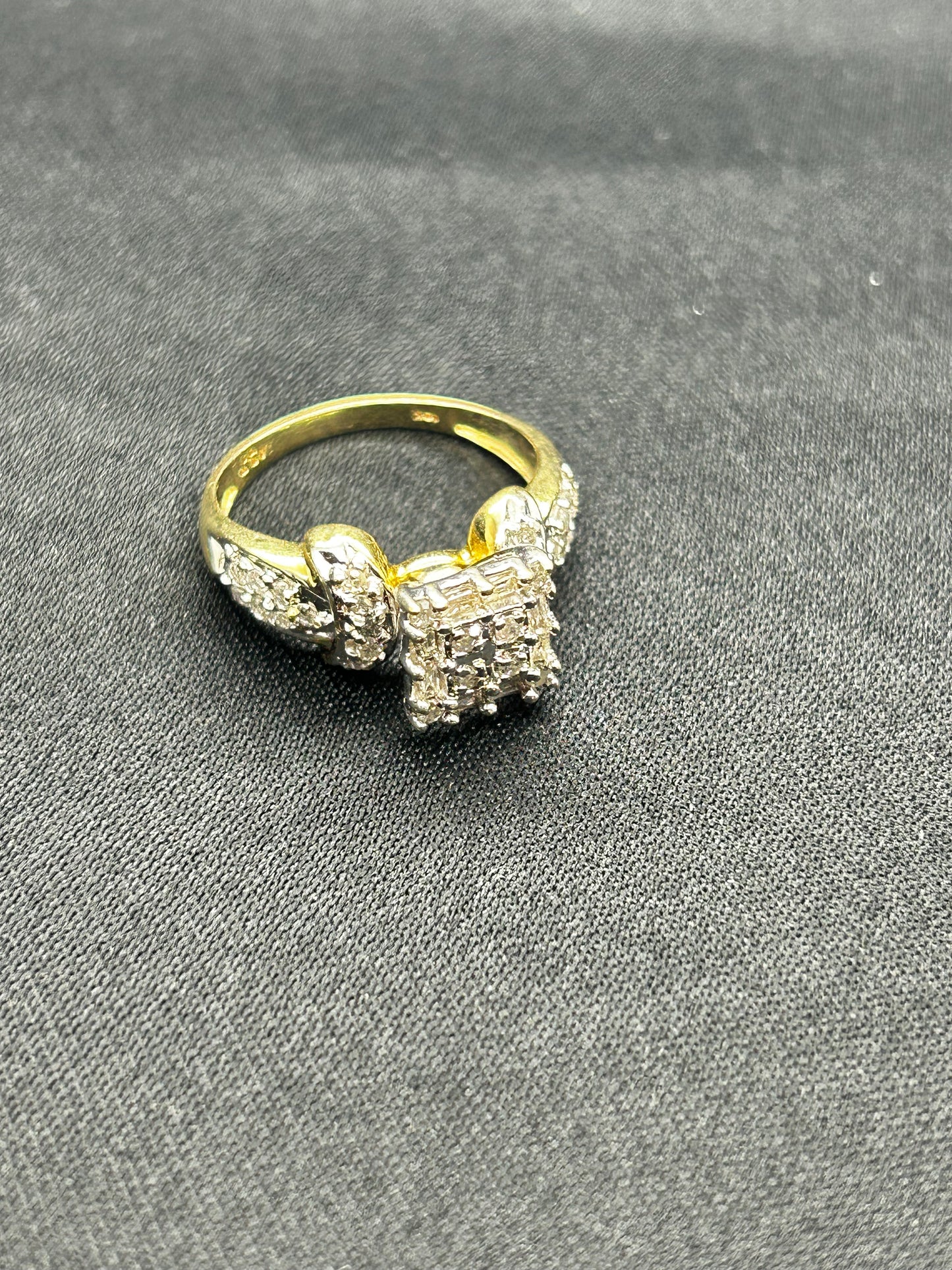 Diamond Cluster Gold Ring